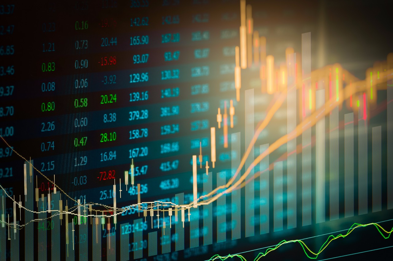 DSSA Saham Melejit 206% di 2025