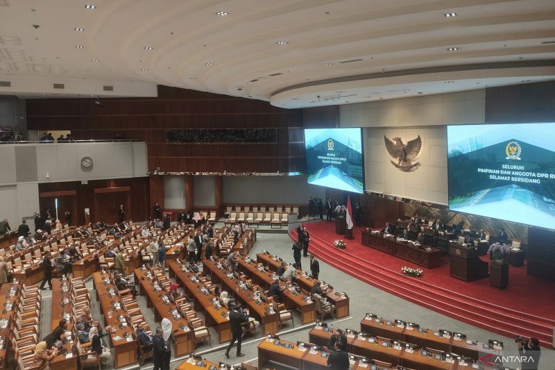 DPR Setujui RUU P2SK Jadi Usulan DPR
