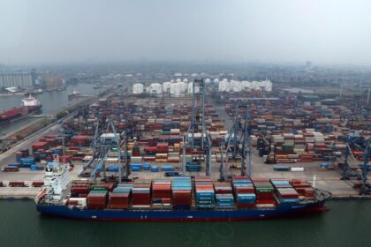 Perdagangan RI Catat Surplus USD5,49 Miliar di Agustus 2025